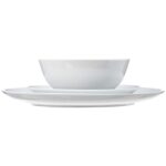 AmazonBasics 18-Piece Dinnerware Set - White Porcelain Coupe